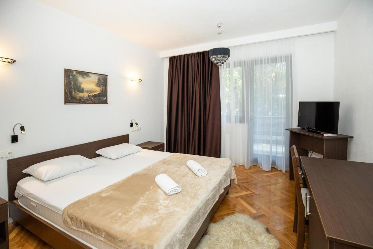 Holiday Resort Zlatni Dol Mostar Goranci Bagian luar foto