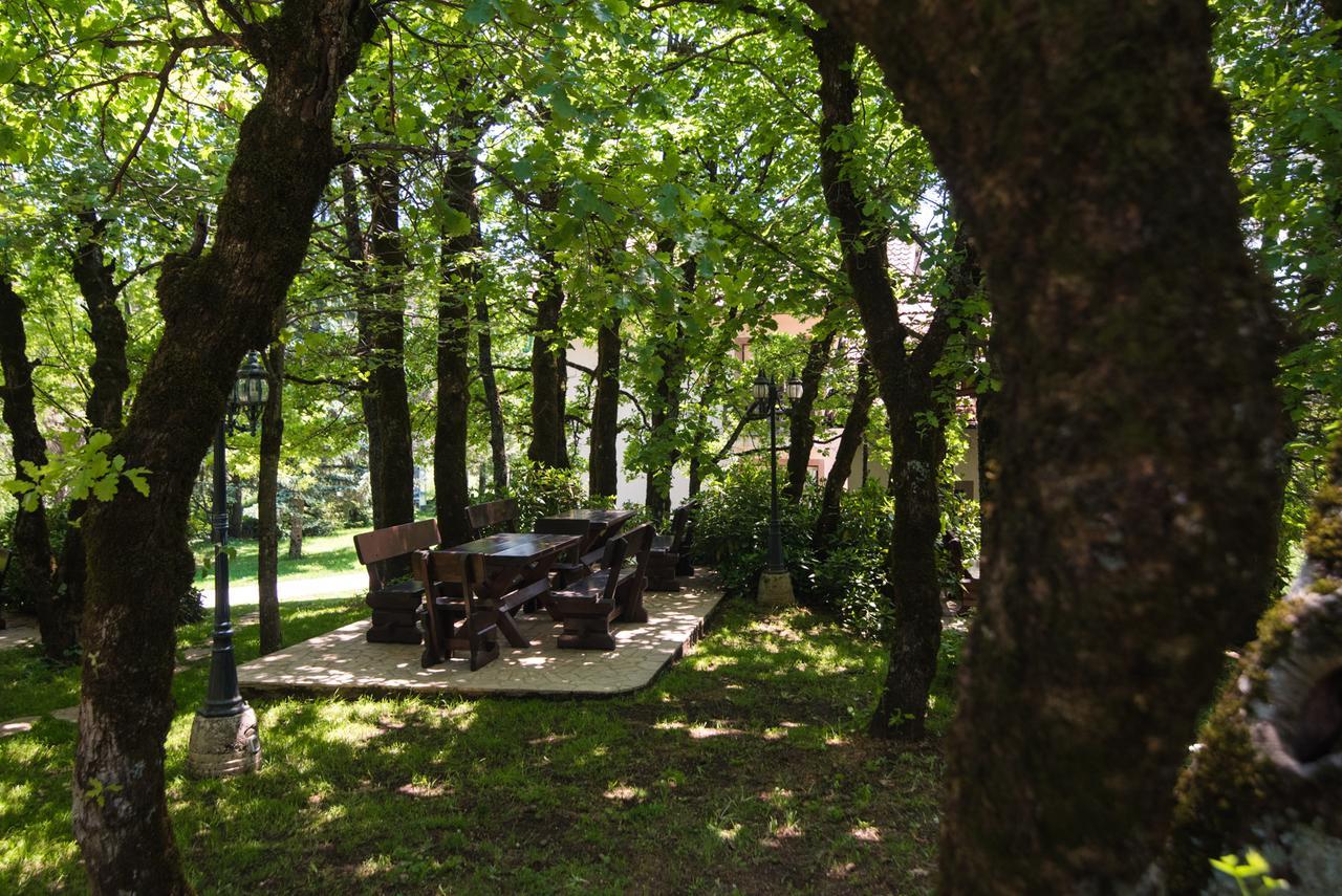 Holiday Resort Zlatni Dol Mostar Goranci Bagian luar foto
